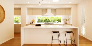 freshwater-double-storey-house-design-on-display-homeworld-warnervale-kitchen